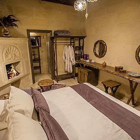 Mak's Cave House Отель *